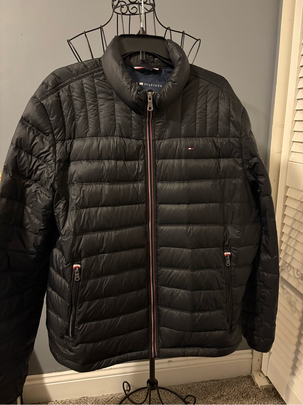 Tommy Hilfiger Men’s Black Quilted Puffer Jacket XL